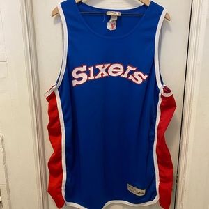 Hardwood classics vintage Sixers basketball Jersey.